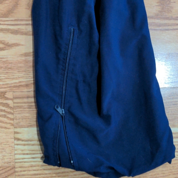 Golf Pants - Gore-Tex w/ Lined pockets - Picture 9 of 10